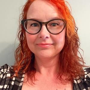 Meet your Posher, Holly